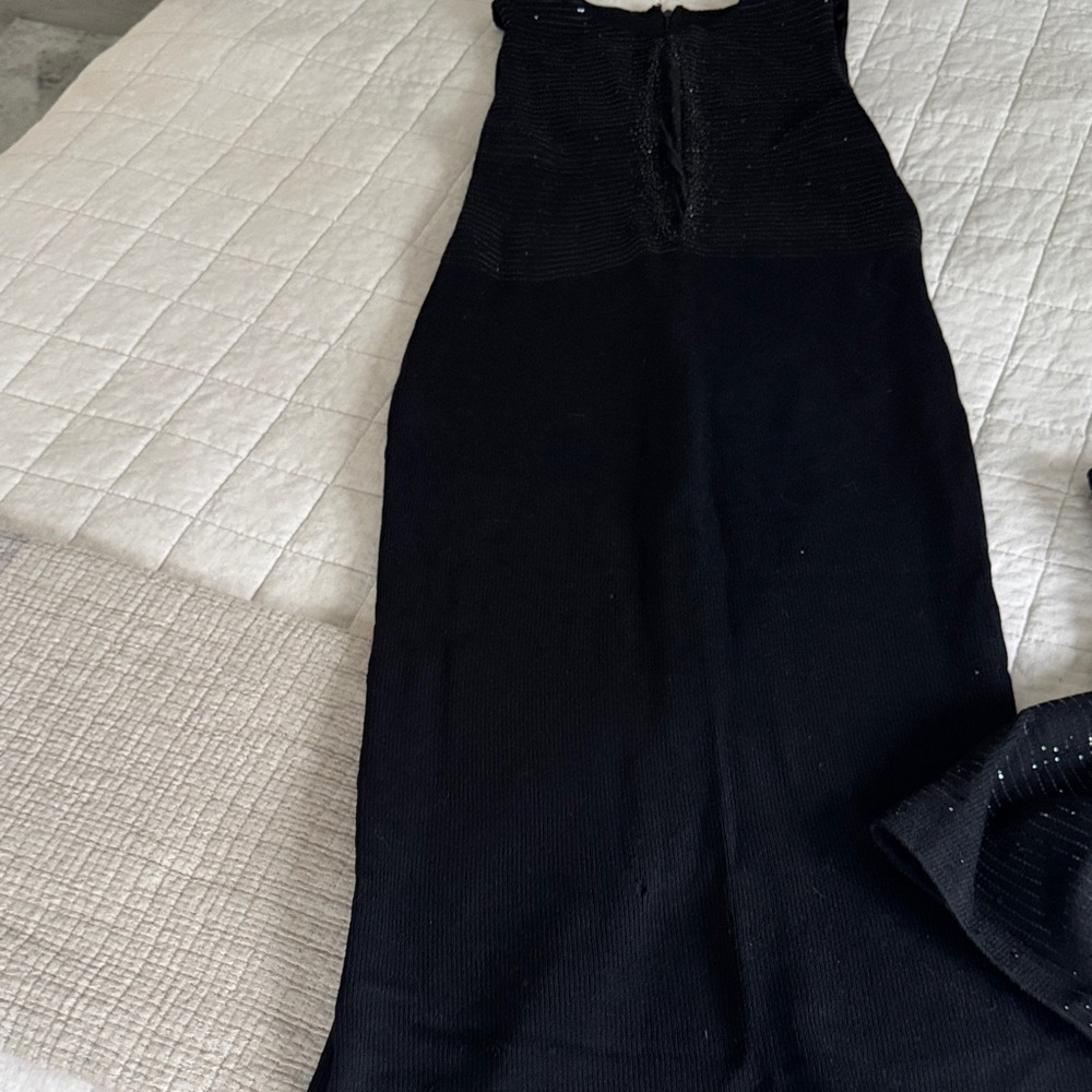Chic Black Evening Gown